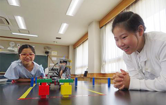 ロボットの動きを確認